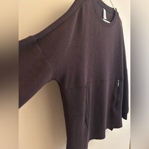 Varley (M) Bayliss Crewneck Sweatshirt, Zip Pockets & Side Vents